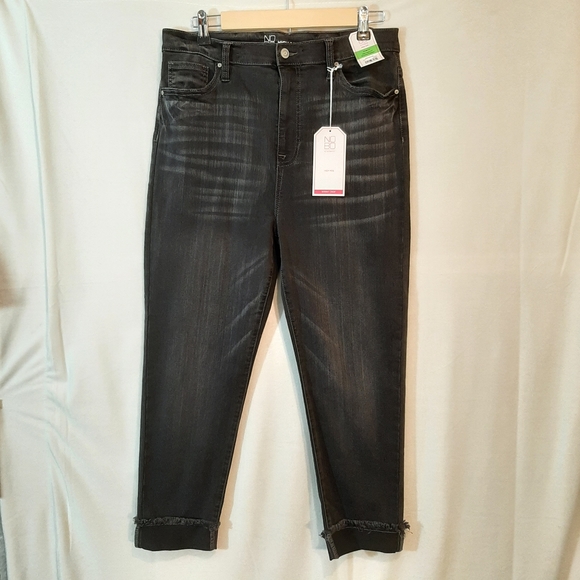No Bo Repreve High Rise Skinny Core Crop Capri